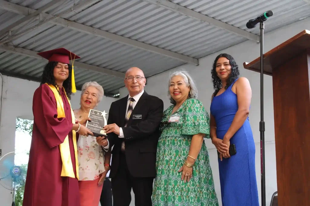 Graduación 2024 – 2025 Turno vespertino